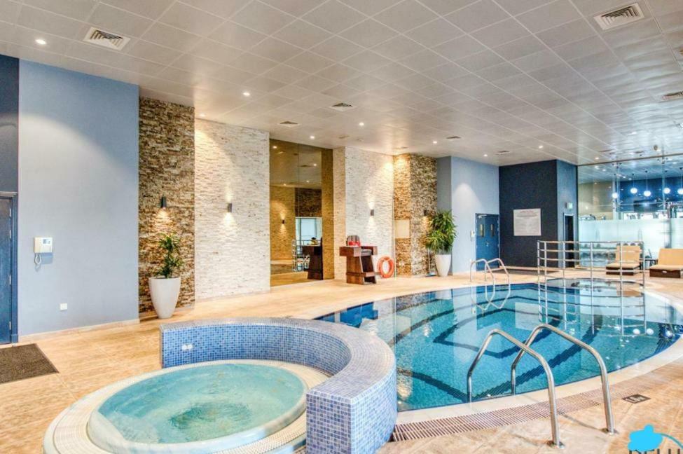 Skynest Holiday Homes Princess Tower 68Th Floor 1 Bedroom Apartment ドバイ エクステリア 写真