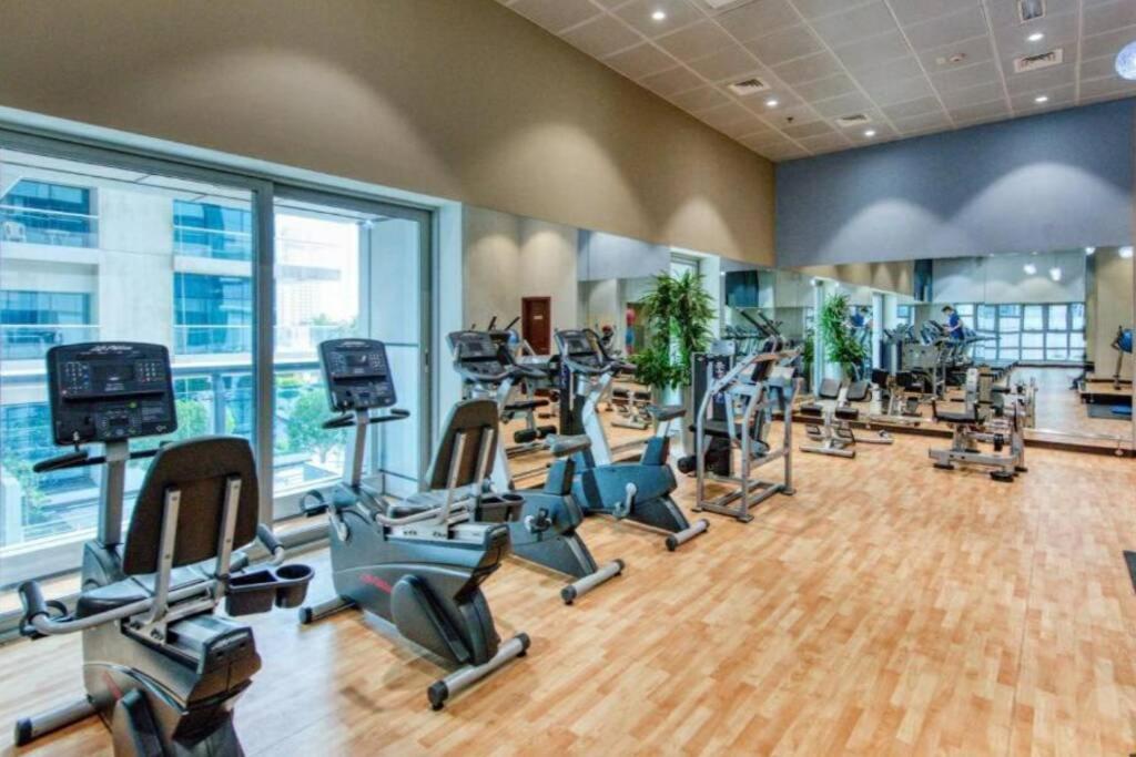 Skynest Holiday Homes Princess Tower 68Th Floor 1 Bedroom Apartment ドバイ エクステリア 写真