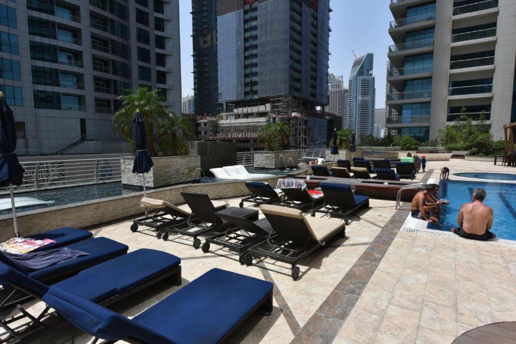 Skynest Holiday Homes Princess Tower 68Th Floor 1 Bedroom Apartment ドバイ エクステリア 写真