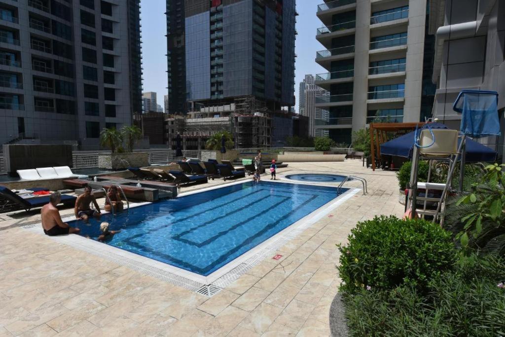 Skynest Holiday Homes Princess Tower 68Th Floor 1 Bedroom Apartment ドバイ エクステリア 写真