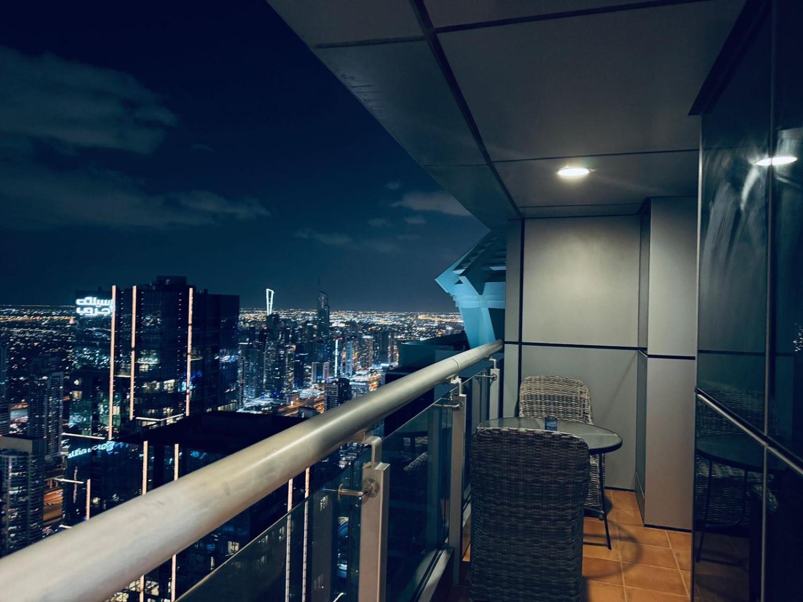 Skynest Holiday Homes Princess Tower 68Th Floor 1 Bedroom Apartment ドバイ エクステリア 写真